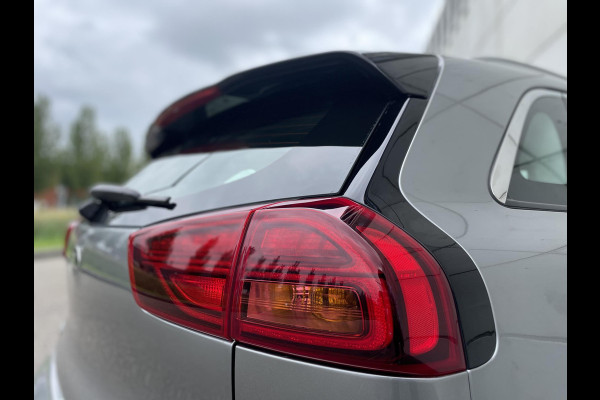 Kia Niro 1.6 GDi Hybrid DynamicLine Automaat | Camera | Navi | H-Leder | Clima | PDC | Cruise | LED | Kia Niro 1.6 GDi Hybrid DynamicLine Automaat | Camera | Navi | H-Leder | Clima | PDC | Cruise | LED |