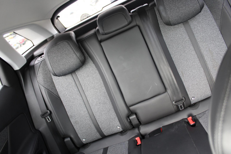 Peugeot 3008 1.2 PureTech Allure NETTE AUTOMAAT NAP VOL OPTIES distr rec vervangen