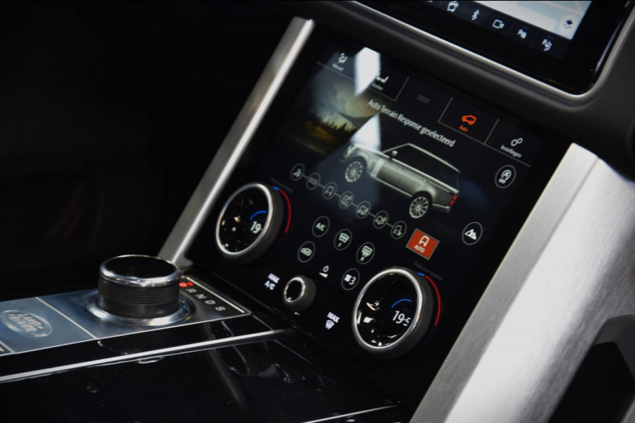 Land Rover Range Rover 2.0 P400e Vogue Navi|Panoramadak|Org.NL|Ijskast|1e Eig|Dealer onderhouden