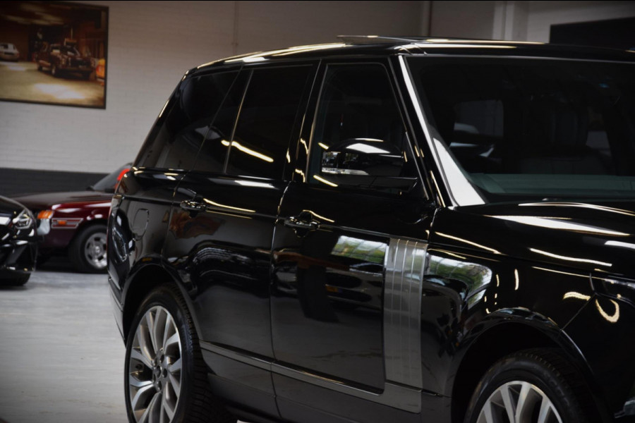 Land Rover Range Rover 2.0 P400e Vogue Navi|Panoramadak|Org.NL|Ijskast|1e Eig|Dealer onderhouden