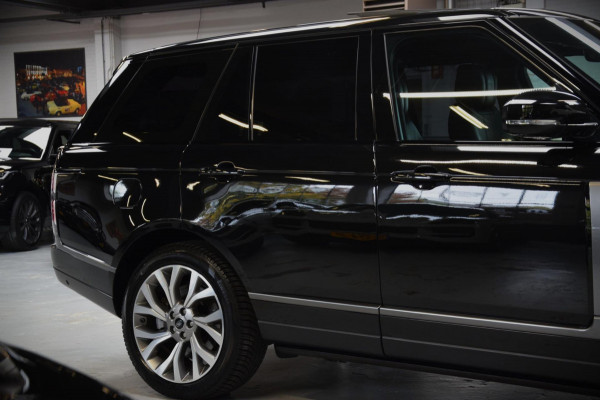 Land Rover Range Rover 2.0 P400e Vogue Navi|Panoramadak|Org.NL|Ijskast|1e Eig|Dealer onderhouden