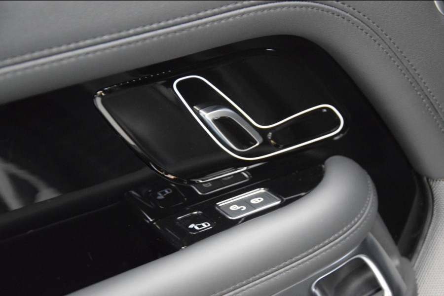 Land Rover Range Rover 2.0 P400e Vogue Navi|Panoramadak|Org.NL|Ijskast|1e Eig|Dealer onderhouden