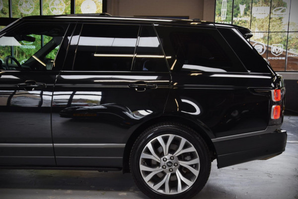 Land Rover Range Rover 2.0 P400e Vogue Navi|Panoramadak|Org.NL|Ijskast|1e Eig|Dealer onderhouden