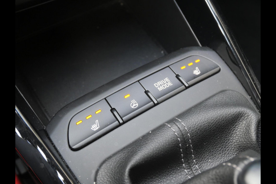 Kia Stonic 1.0 T-GDi MHEV DynamicPlusLine | Cruise | Clima | Camera | Carplay | Navi | Stoel-stuurverwarming |
