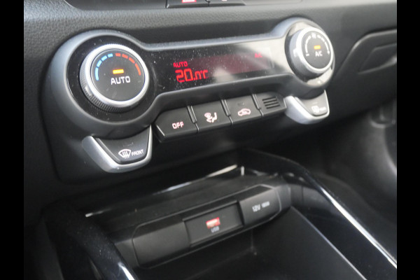 Kia Stonic 1.0 T-GDi MHEV DynamicPlusLine | Cruise | Clima | Camera | Carplay | Navi | Stoel-stuurverwarming |