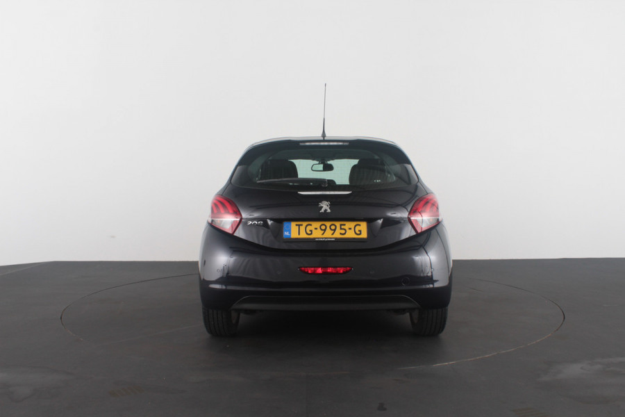 Peugeot 208 1.2 PureTech Blue Lease Executive > Cruise control/Navigatie/Parkeersensor a...