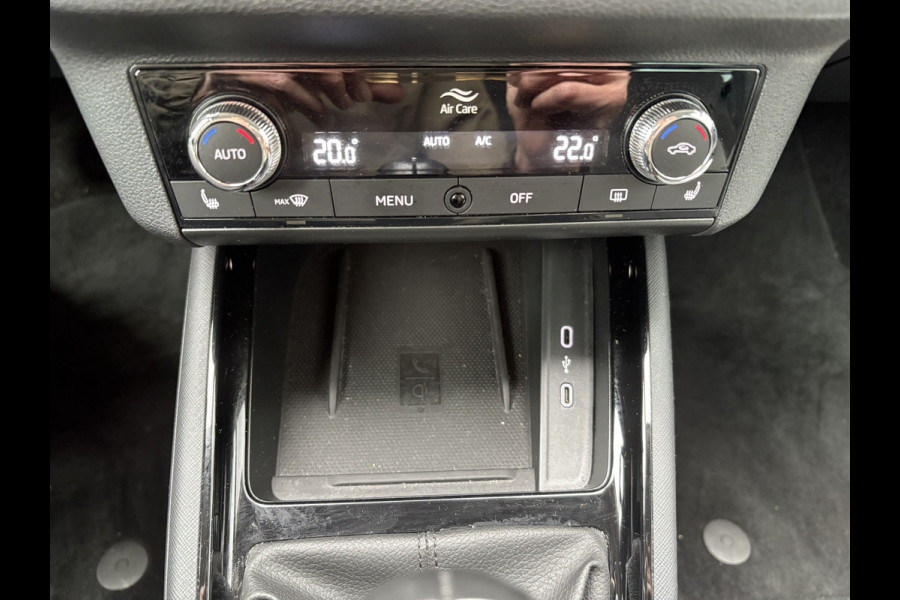 Škoda Kamiq 1.0 TSi 110pk Business Edition LED/VIRTUAL/NAVI/CARPLAY/DAB/PDC/STOELVERWARMING Škoda Kamiq 1.0 TSi 110pk Business Edition LED/VIRTUAL/NAVI/CARPLAY/DAB/PDC/STOELVERWARMING