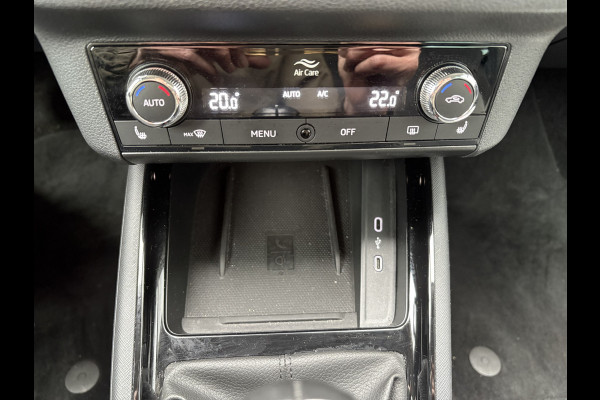 Škoda Kamiq 1.0 TSi 110pk Business Edition LED/VIRTUAL/NAVI/CARPLAY/DAB/PDC/STOELVERWARMING Škoda Kamiq 1.0 TSi 110pk Business Edition LED/VIRTUAL/NAVI/CARPLAY/DAB/PDC/STOELVERWARMING