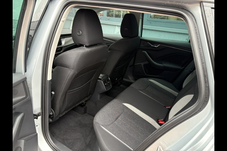 Škoda Kamiq 1.0 TSi 110pk Business Edition LED/VIRTUAL/NAVI/CARPLAY/DAB/PDC/STOELVERWARMING Škoda Kamiq 1.0 TSi 110pk Business Edition LED/VIRTUAL/NAVI/CARPLAY/DAB/PDC/STOELVERWARMING