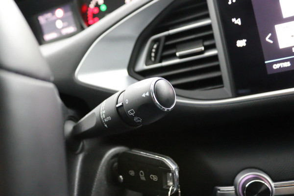 Peugeot 308 SW 1.2 *110PK*ECC*NAVI*CAM*HAAK*CRUISE*CARPLAY*