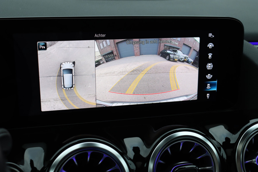 Mercedes-Benz GLA 250 e AMG Line | Distronic+ | Panoramadak | Memory | Burmester | Surround Camera | Trekhaak | Keyless Go | Nightpakket |