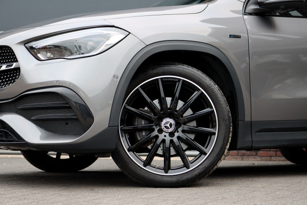 Mercedes-Benz GLA 250 e AMG Line | Distronic+ | Panoramadak | Memory | Burmester | Surround Camera | Trekhaak | Keyless Go | Nightpakket |