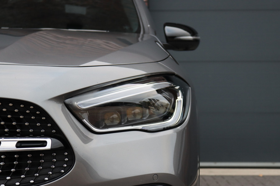 Mercedes-Benz GLA 250 e AMG Line | Distronic+ | Panoramadak | Memory | Burmester | Surround Camera | Trekhaak | Keyless Go | Nightpakket |