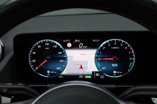 Mercedes-Benz GLA 250 e AMG Line | Distronic+ | Panoramadak | Memory | Burmester | Surround Camera | Trekhaak | Keyless Go | Nightpakket |