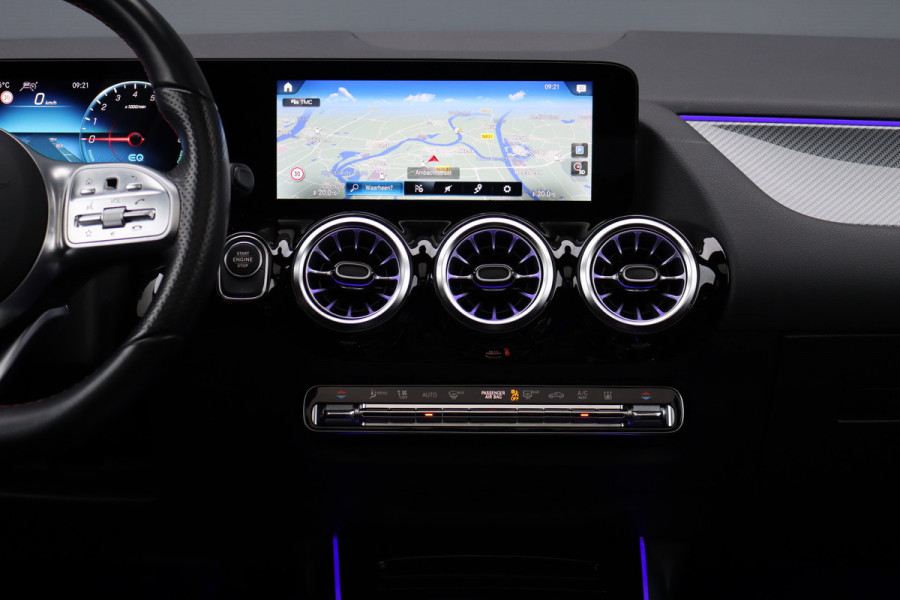 Mercedes-Benz GLA 250 e AMG Line | Distronic+ | Panoramadak | Memory | Burmester | Surround Camera | Trekhaak | Keyless Go | Nightpakket |