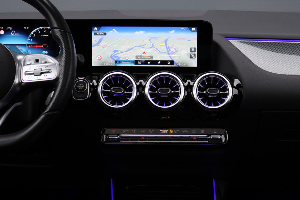 Mercedes-Benz GLA 250 e AMG Line | Distronic+ | Panoramadak | Memory | Burmester | Surround Camera | Trekhaak | Keyless Go | Nightpakket |
