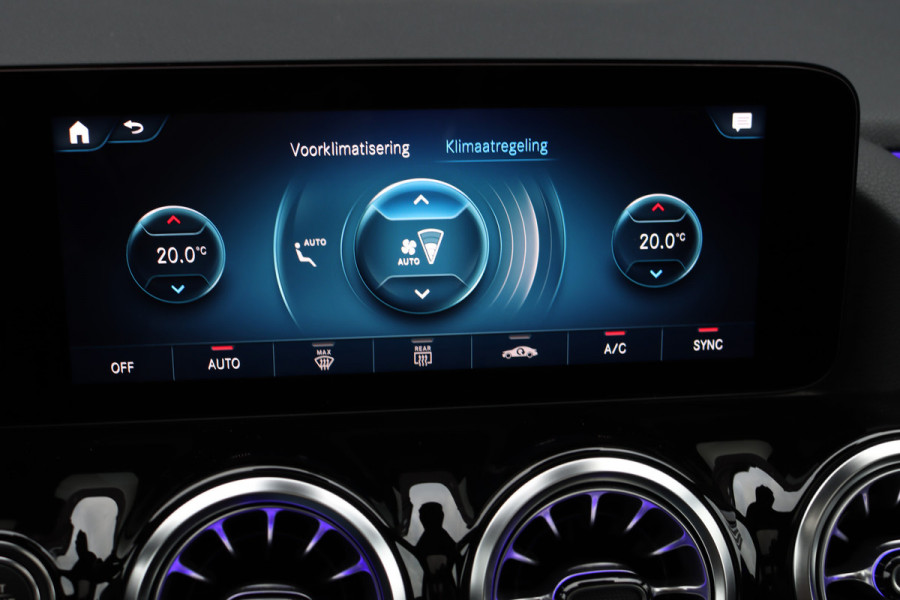 Mercedes-Benz GLA 250 e AMG Line | Distronic+ | Panoramadak | Memory | Burmester | Surround Camera | Trekhaak | Keyless Go | Nightpakket |