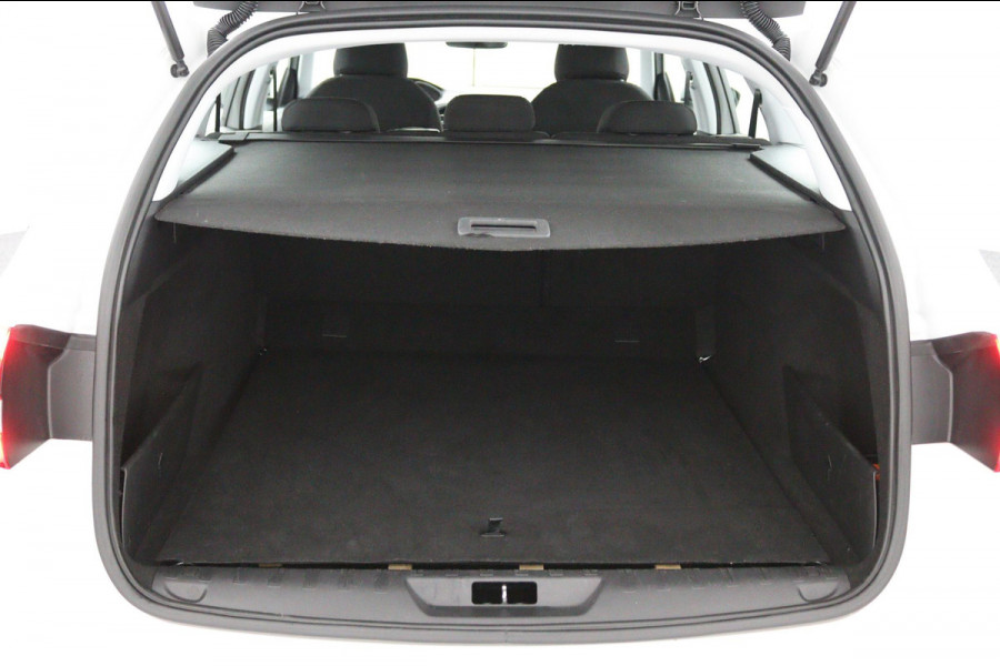 Peugeot 308 SW 1.2 *110PK*ECC*NAVI*CAM*HAAK*CRUISE*CARPLAY*