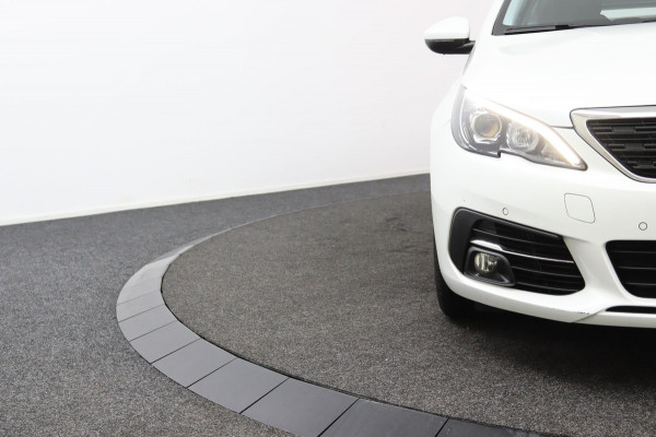 Peugeot 308 SW 1.2 *110PK*ECC*NAVI*CAM*HAAK*CRUISE*CARPLAY*