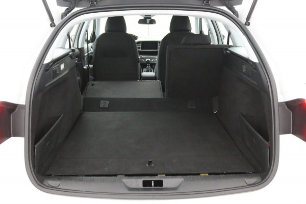 Peugeot 308 SW 1.2 *110PK*ECC*NAVI*CAM*HAAK*CRUISE*CARPLAY*
