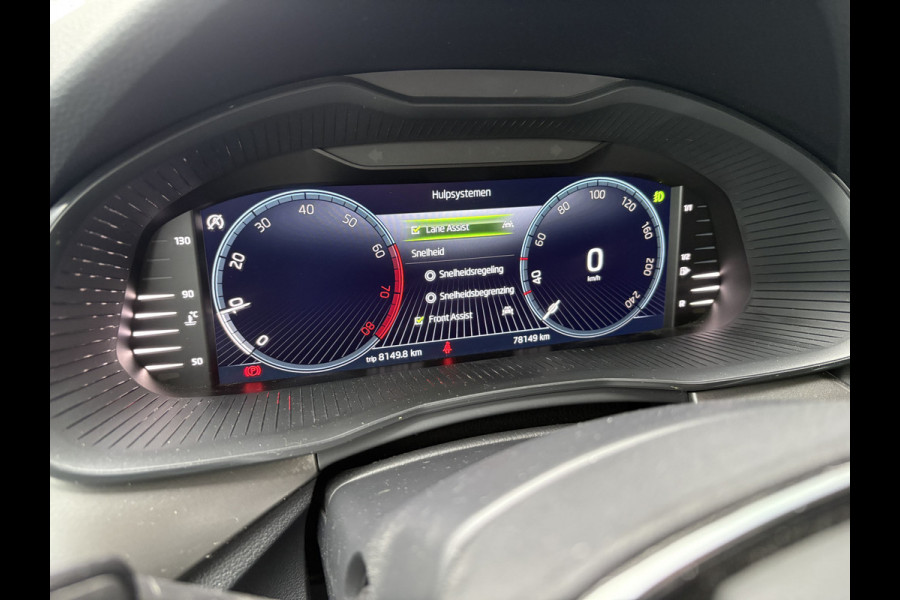 Škoda Kamiq 1.0 TSi 110pk Business Edition LED/VIRTUAL/NAVI/CARPLAY/DAB/PDC/STOELVERWARMING Škoda Kamiq 1.0 TSi 110pk Business Edition LED/VIRTUAL/NAVI/CARPLAY/DAB/PDC/STOELVERWARMING