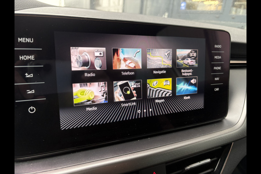 Škoda Kamiq 1.0 TSi 110pk Business Edition LED/VIRTUAL/NAVI/CARPLAY/DAB/PDC/STOELVERWARMING Škoda Kamiq 1.0 TSi 110pk Business Edition LED/VIRTUAL/NAVI/CARPLAY/DAB/PDC/STOELVERWARMING