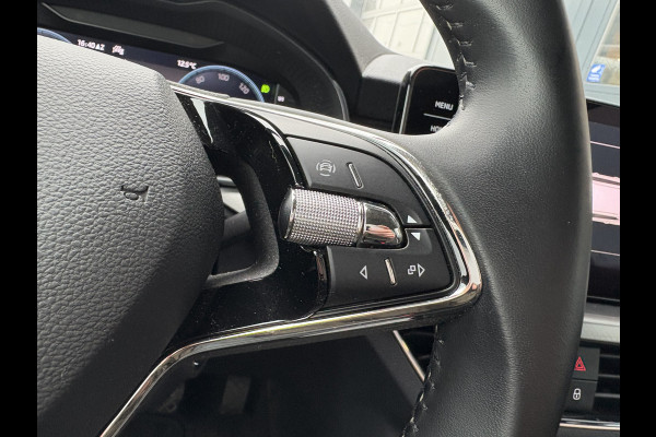 Škoda Kamiq 1.0 TSi 110pk Business Edition LED/VIRTUAL/NAVI/CARPLAY/DAB/PDC/STOELVERWARMING Škoda Kamiq 1.0 TSi 110pk Business Edition LED/VIRTUAL/NAVI/CARPLAY/DAB/PDC/STOELVERWARMING