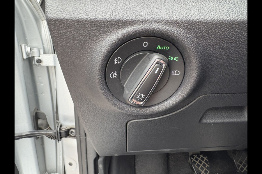 Škoda Kamiq 1.0 TSi 110pk Business Edition LED/VIRTUAL/NAVI/CARPLAY/DAB/PDC/STOELVERWARMING Škoda Kamiq 1.0 TSi 110pk Business Edition LED/VIRTUAL/NAVI/CARPLAY/DAB/PDC/STOELVERWARMING