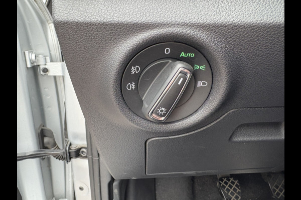 Škoda Kamiq 1.0 TSi 110pk Business Edition LED/VIRTUAL/NAVI/CARPLAY/DAB/PDC/STOELVERWARMING Škoda Kamiq 1.0 TSi 110pk Business Edition LED/VIRTUAL/NAVI/CARPLAY/DAB/PDC/STOELVERWARMING