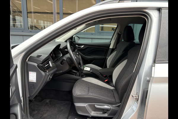 Škoda Kamiq 1.0 TSi 110pk Business Edition LED/VIRTUAL/NAVI/CARPLAY/DAB/PDC/STOELVERWARMING Škoda Kamiq 1.0 TSi 110pk Business Edition LED/VIRTUAL/NAVI/CARPLAY/DAB/PDC/STOELVERWARMING