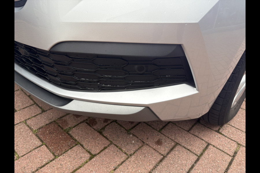 Škoda Kamiq 1.0 TSi 110pk Business Edition LED/VIRTUAL/NAVI/CARPLAY/DAB/PDC/STOELVERWARMING Škoda Kamiq 1.0 TSi 110pk Business Edition LED/VIRTUAL/NAVI/CARPLAY/DAB/PDC/STOELVERWARMING