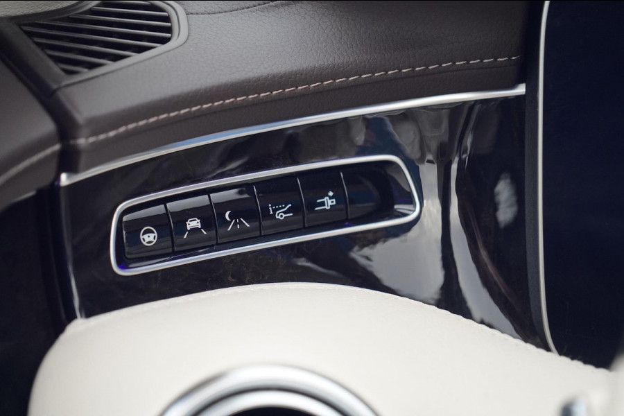 Mercedes-Benz S-Klasse Cabrio 560 Premium Plus / AMG Line / Nachtzicht / Head-Up / Burmester / Zeer Compleet! Mercedes-Benz S-Klasse Cabrio 560 Premium Plus / AMG Line / Nachtzicht / Head-Up / Burmester / Zeer Compleet!