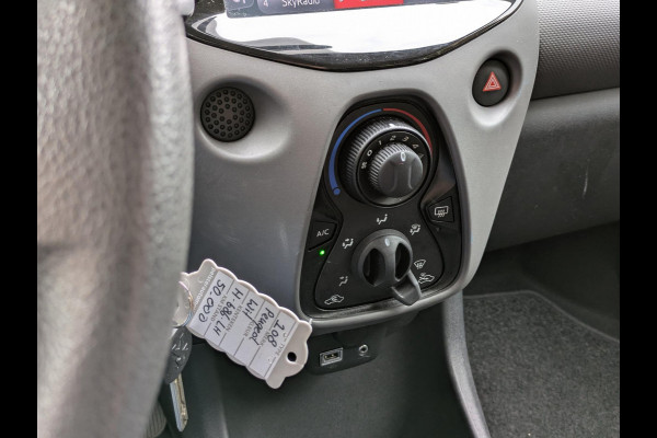 Peugeot 108 1.0 e-VTi Active|Apple-Carplay/Android-Auto|Achteruitrijcamera|Airco|DAB|Origineel-NL