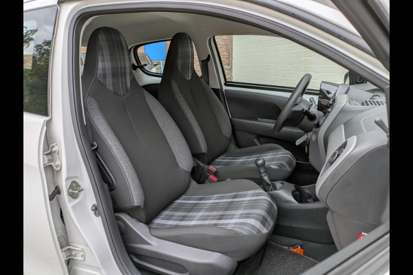 Peugeot 108 1.0 e-VTi Active|Apple-Carplay/Android-Auto|Achteruitrijcamera|Airco|DAB|Origineel-NL