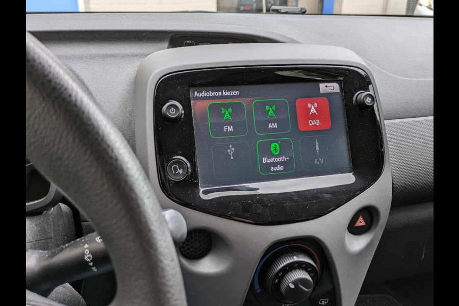 Peugeot 108 1.0 e-VTi Active|Apple-Carplay/Android-Auto|Achteruitrijcamera|Airco|DAB|Origineel-NL