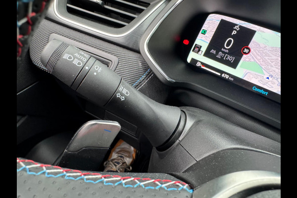 Renault Captur 1.3 mild hybrid 160 esprit Alpine Harman Kardon Sound / Camera / Navi / LM 19'' / Stuurwiel verw. Renault Captur 1.3 mild hybrid 160 esprit Alpine Harman Kardon Sound / Camera / Navi / LM 19'' / Stuurwiel verw.