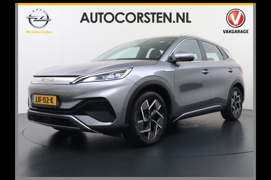 BYD ATTO 3 60kWh Design SOH 98% Panoramadak Leder+Elektr.Verst. Warmtepomp Adaptieve Cruise 360°Camera Apple Carplay Android Auto Elektr.Ac Verkeersbord detectie WiFi DAB Led Rijstrooksensor Keyless Smartphone Entry Fabrieksgarantie tot 20-12-2028/150.000km Garantie op de LFP Accu tot 20-12-2030/200.000km €44.000,- Nieuw!