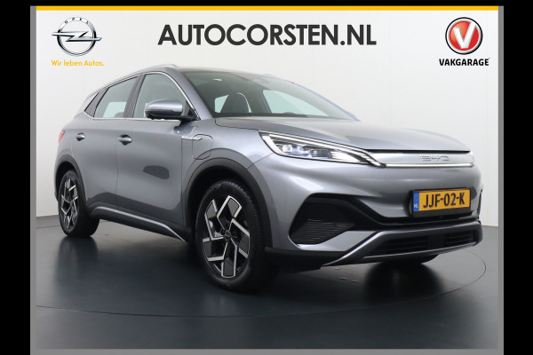 BYD ATTO 3 60kWh Design SOH 98% Panoramadak Leder+Elektr.Verst. Warmtepomp Adaptieve Cruise 360°Camera Apple Carplay Android Auto Elektr.Ac Verkeersbord detectie WiFi DAB Led Rijstrooksensor Keyless Smartphone Entry Fabrieksgarantie tot 20-12-2028/150.000km Garantie op de LFP Accu tot 20-12-2030/200.000km €44.000,- Nieuw!