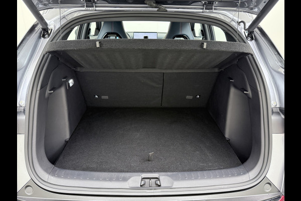 BYD ATTO 3 60kWh Design SOH 98% Panoramadak Leder+Elektr.Verst. Warmtepomp Adaptieve Cruise 360°Camera Apple Carplay Android Auto Elektr.Ac Verkeersbord detectie WiFi DAB Led Rijstrooksensor Keyless Smartphone Entry Fabrieksgarantie tot 20-12-2028/150.000km Garantie op de LFP Accu tot 20-12-2030/200.000km €44.000,- Nieuw!