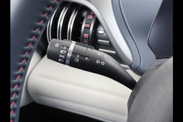 BYD ATTO 3 60kWh Design SOH 98% Panoramadak Leder+Elektr.Verst. Warmtepomp Adaptieve Cruise 360°Camera Apple Carplay Android Auto Elektr.Ac Verkeersbord detectie WiFi DAB Led Rijstrooksensor Keyless Smartphone Entry Fabrieksgarantie tot 20-12-2028/150.000km Garantie op de LFP Accu tot 20-12-2030/200.000km €44.000,- Nieuw!