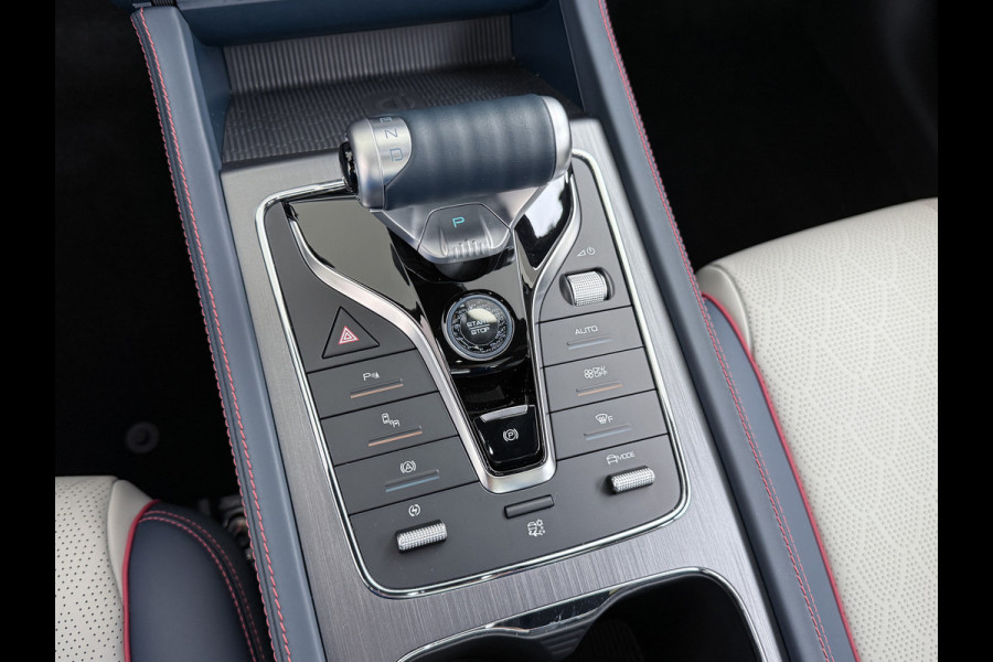 BYD ATTO 3 60kWh Design SOH 98% Panoramadak Leder+Elektr.Verst. Warmtepomp Adaptieve Cruise 360°Camera Apple Carplay Android Auto Elektr.Ac Verkeersbord detectie WiFi DAB Led Rijstrooksensor Keyless Smartphone Entry Fabrieksgarantie tot 20-12-2028/150.000km Garantie op de LFP Accu tot 20-12-2030/200.000km €44.000,- Nieuw!