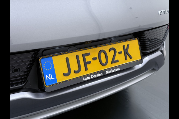 BYD ATTO 3 60kWh Design SOH 98% Panoramadak Leder+Elektr.Verst. Warmtepomp Adaptieve Cruise 360°Camera Apple Carplay Android Auto Elektr.Ac Verkeersbord detectie WiFi DAB Led Rijstrooksensor Keyless Smartphone Entry Fabrieksgarantie tot 20-12-2028/150.000km Garantie op de LFP Accu tot 20-12-2030/200.000km €44.000,- Nieuw!