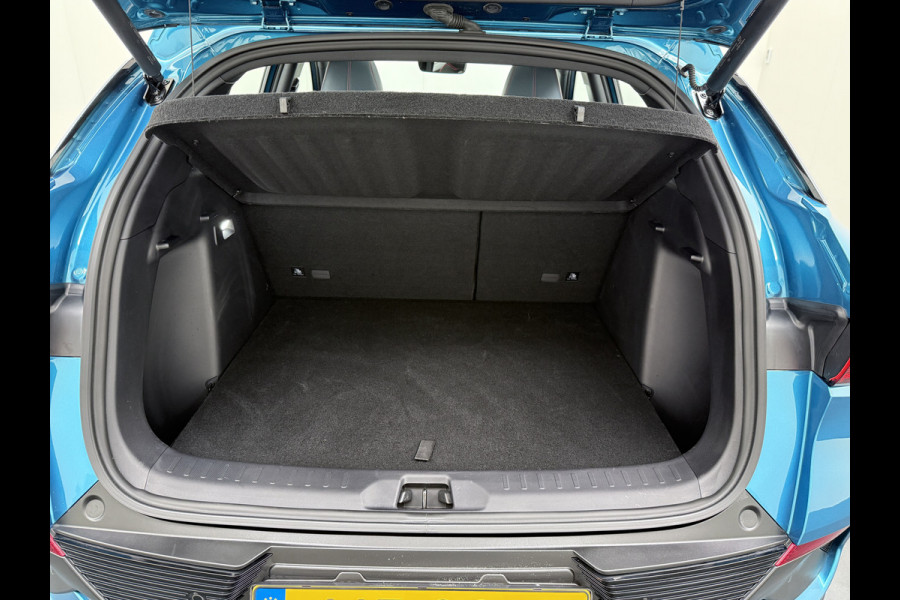 BYD ATTO 3 60kWh Design SOH 98% Panoramadak Leder+Elektr.Verst. Warmtepomp Adaptieve Cruise 360°Camera Apple Carplay Android Auto Elektr.Ac Verkeersbord detectie WiFi DAB Led Rijstrooksensor Keyless Smartphone Entry Fabrieksgarantie tot 12-12-2028/150.000km Garantie op de LFP Accu tot 12-12-2030/200.000km €44.000,- Nieuw! BYD ATTO 3 60kWh Design SOH 98% Panoramadak Leder+Elektr.Verst. Warmtepomp Adaptieve Cruise 360°Camera Apple Carplay Android Auto Elektr.Ac Verkeersbord detectie WiFi DAB Led Rijstrooksensor Keyless Smartphone Entry Fabrieksgarantie tot 12-12-2028/150.000km Garantie op de LFP Accu tot 12-12-2030/200.000km €44.000,- Nieuw!