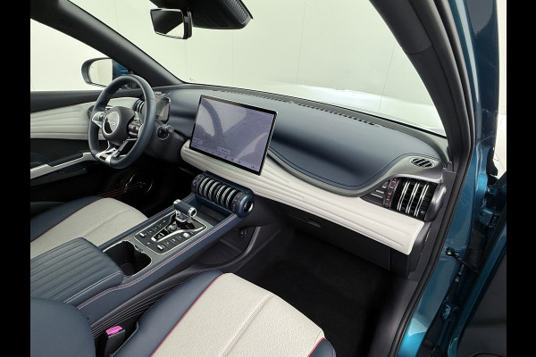 BYD ATTO 3 60kWh Design SOH 98% Panoramadak Leder+Elektr.Verst. Warmtepomp Adaptieve Cruise 360°Camera Apple Carplay Android Auto Elektr.Ac Verkeersbord detectie WiFi DAB Led Rijstrooksensor Keyless Smartphone Entry Fabrieksgarantie tot 12-12-2028/150.000km Garantie op de LFP Accu tot 12-12-2030/200.000km €44.000,- Nieuw! BYD ATTO 3 60kWh Design SOH 98% Panoramadak Leder+Elektr.Verst. Warmtepomp Adaptieve Cruise 360°Camera Apple Carplay Android Auto Elektr.Ac Verkeersbord detectie WiFi DAB Led Rijstrooksensor Keyless Smartphone Entry Fabrieksgarantie tot 12-12-2028/150.000km Garantie op de LFP Accu tot 12-12-2030/200.000km €44.000,- Nieuw!