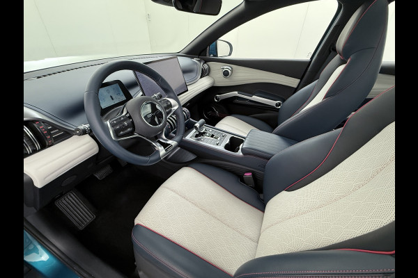 BYD ATTO 3 60kWh Design SOH 98% Panoramadak Leder+Elektr.Verst. Warmtepomp Adaptieve Cruise 360°Camera Apple Carplay Android Auto Elektr.Ac Verkeersbord detectie WiFi DAB Led Rijstrooksensor Keyless Smartphone Entry Fabrieksgarantie tot 12-12-2028/150.000km Garantie op de LFP Accu tot 12-12-2030/200.000km €44.000,- Nieuw! BYD ATTO 3 60kWh Design SOH 98% Panoramadak Leder+Elektr.Verst. Warmtepomp Adaptieve Cruise 360°Camera Apple Carplay Android Auto Elektr.Ac Verkeersbord detectie WiFi DAB Led Rijstrooksensor Keyless Smartphone Entry Fabrieksgarantie tot 12-12-2028/150.000km Garantie op de LFP Accu tot 12-12-2030/200.000km €44.000,- Nieuw!