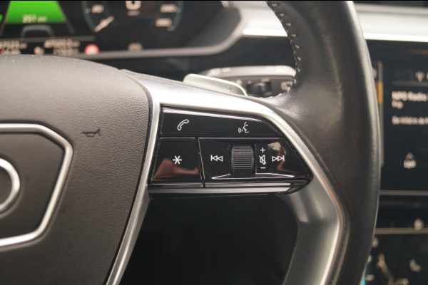 Audi e-tron 50 Quattro 71kWh Business Edition Plus -PANO-LEER-ECC- Audi e-tron 50 Quattro 71kWh Business Edition Plus -PANO-LEER-ECC-