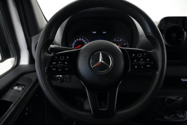 Mercedes-Benz Sprinter 314 CDI L2/H2 NAVI CAMERA CLIMA/AIRCOCRUISE CONTROL 3 ZITS LEASE V/A €177,- INRUIL MOGELIJK Mercedes-Benz Sprinter 314 CDI L2/H2 NAVI CAMERA CLIMA/AIRCOCRUISE CONTROL 3 ZITS LEASE V/A €177,- INRUIL MOGELIJK