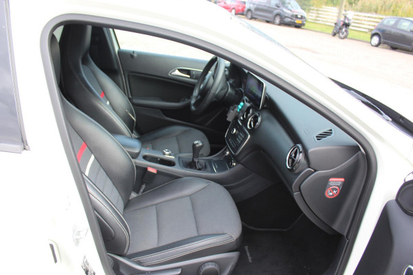 Mercedes-Benz A-Klasse 160 My First Star NAP CAMERA MULTIMEDIA DEALER ONDERHOUDEN