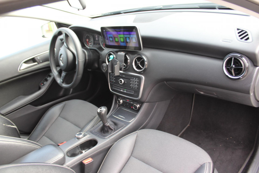 Mercedes-Benz A-Klasse 160 My First Star NAP CAMERA MULTIMEDIA DEALER ONDERHOUDEN