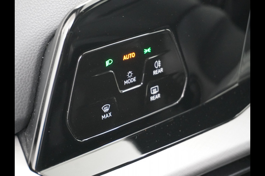 Volkswagen Golf T111PK 5Drs Apple Carplay Android Auto Adap.Cruise Navi* Ecc Pdc Virtual Cockpit Life Led Lmv 17" Privacy Glas Bluetooth Keyless Origineel Nederlandse Auto